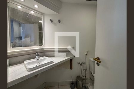Banheiro de apartamento para alugar com 1 quarto, 42m² em Jardim Paulistano, São Paulo
