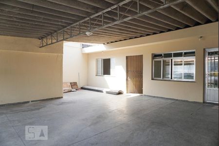 Casa à venda com 400m², 1 quarto e 1 vaga Casa à venda com 400m², 1 quarto e 1 vagaGaragem