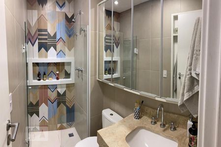 Studio para alugar com 35m², 1 quarto e 1 vaga Studio para alugar com 35m², 1 quarto e 1 vagaBanheiro