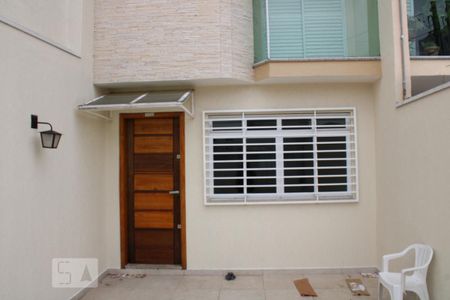 Casa à venda com 87m², 3 quartos e 1 vaga Casa à venda com 87m², 3 quartos e 1 vagaFachada