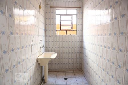 Casa à venda com 81m², 3 quartos e 1 vagaÁrea de Serviço