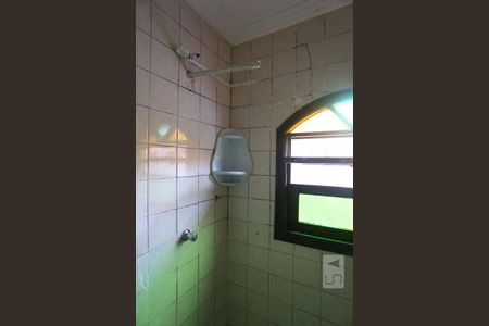 Casa à venda com 81m², 3 quartos e 1 vagaBanheiro - Chuveiro