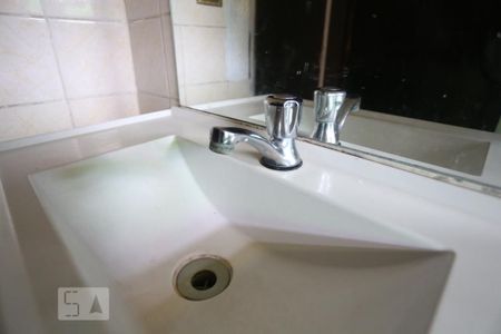 Casa à venda com 81m², 3 quartos e 1 vagaBanheiro - Torneira