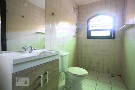 Casa à venda com 81m², 3 quartos e 1 vagaBanheiro