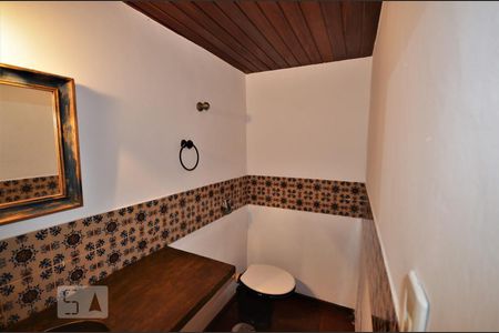 Casa para alugar com 210m², 4 quartos e 1 vagaLavabo