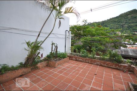 Casa para alugar com 210m², 4 quartos e 1 vagaÁrea Externa