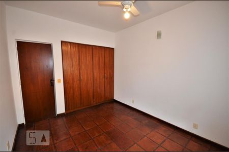 Casa para alugar com 210m², 4 quartos e 1 vagaQuarto 1