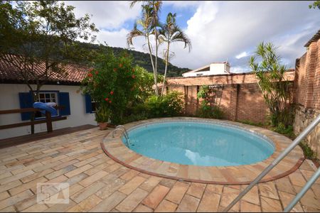 Casa para alugar com 210m², 4 quartos e 1 vagaÁrea de Lazer