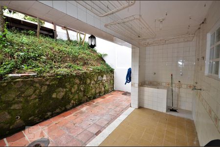 Casa para alugar com 210m², 4 quartos e 1 vagaÁrea de Serviço