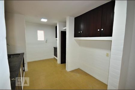 Casa para alugar com 210m², 4 quartos e 1 vagaCozinha