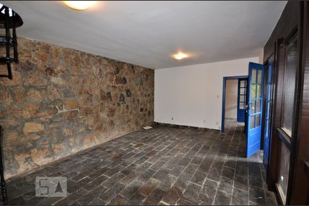 Sala 1 de casa para alugar com 4 quartos, 210m² em Laranjeiras, Rio de Janeiro