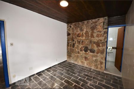 Casa para alugar com 210m², 4 quartos e 1 vagaEscritório
