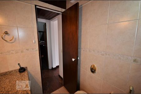 Casa para alugar com 210m², 4 quartos e 1 vagaBanheiro da Suíte