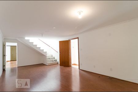 Sala de casa à venda com 3 quartos, 300m² em Vila Parque Jabaquara, São Paulo