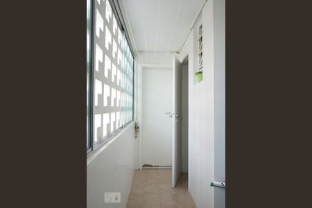 Apartamento à venda com 96m², 3 quartos e 2 vagas Apartamento à venda com 96m², 3 quartos e 2 vagasÁrea de serviço