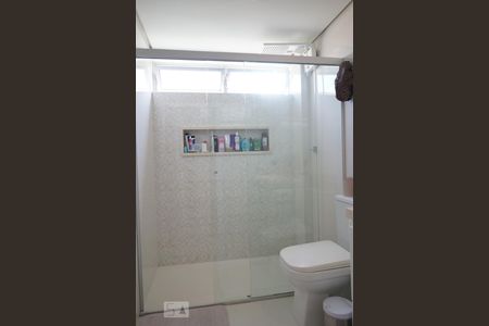 Apartamento à venda com 96m², 3 quartos e 2 vagas Apartamento à venda com 96m², 3 quartos e 2 vagasBanheiro