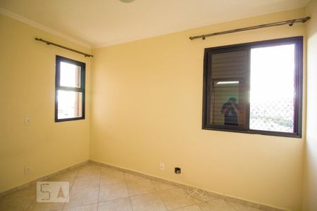 Quarto 1 de apartamento à venda com 3 quartos, 74m² em Parque Peruche, São Paulo