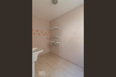 Apartamento à venda com 77m², 2 quartos e 1 vaga Apartamento à venda com 77m², 2 quartos e 1 vagaÁrea de Serviço