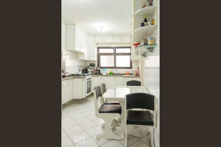 Apartamento à venda com 130m², 3 quartos e 3 vagasCozinha