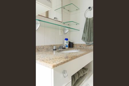 Apartamento à venda com 130m², 3 quartos e 3 vagasBanheiro do Quarto 1