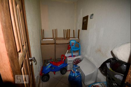 Casa à venda com 500m², 5 quartos e 4 vagas Casa à venda com 500m², 5 quartos e 4 vagasQuarto de Serviço