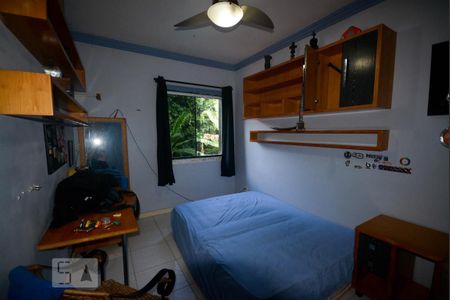 Casa à venda com 500m², 5 quartos e 4 vagas Casa à venda com 500m², 5 quartos e 4 vagasQuarto 4