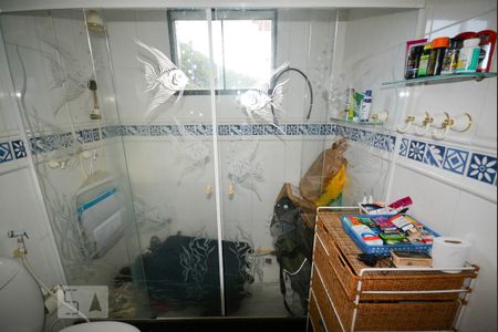 Casa à venda com 500m², 5 quartos e 4 vagas Casa à venda com 500m², 5 quartos e 4 vagasBanheiro Suíte 1