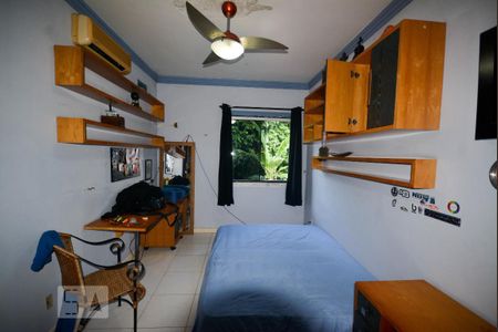 Casa à venda com 500m², 5 quartos e 4 vagas Casa à venda com 500m², 5 quartos e 4 vagasQuarto 4