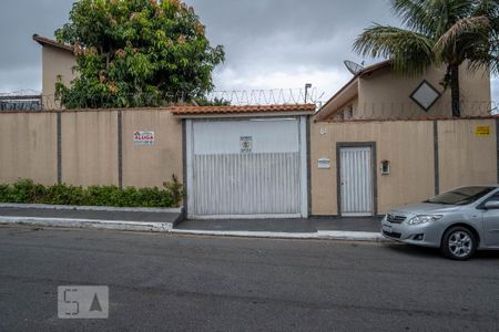Casa de condomínio para alugar com 131m², 2 quartos e 2 vagas Casa de condomínio para alugar com 131m², 2 quartos e 2 vagasFachada do Condomínio