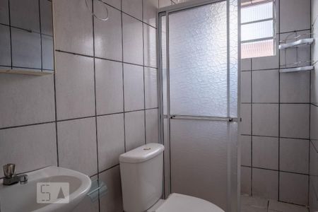 Banheiro da Suíte de casa de condomínio para alugar com 2 quartos, 131m² em Vila Continental, São Paulo