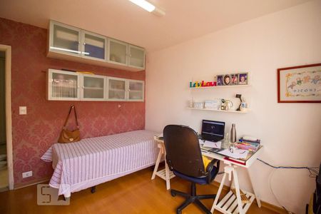 Casa à venda com 300m², 5 quartos e 3 vagas Casa à venda com 300m², 5 quartos e 3 vagasQuarto 5