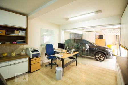 Casa à venda com 300m², 5 quartos e 3 vagas Casa à venda com 300m², 5 quartos e 3 vagasEscritório da Garagem