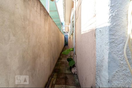 Apartamento à venda com 200m², 2 quartos e 1 vagaCorredor lateral