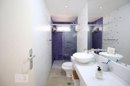 Apartamento à venda com 65m², 2 quartos e 1 vaga Apartamento à venda com 65m², 2 quartos e 1 vagaBanheiro