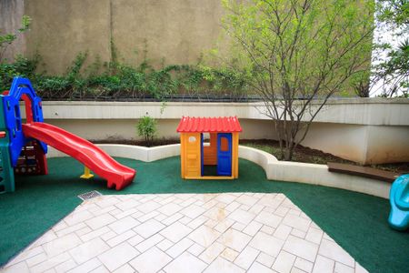 Apartamento à venda com 65m², 2 quartos e 1 vaga Apartamento à venda com 65m², 2 quartos e 1 vagaPlayground