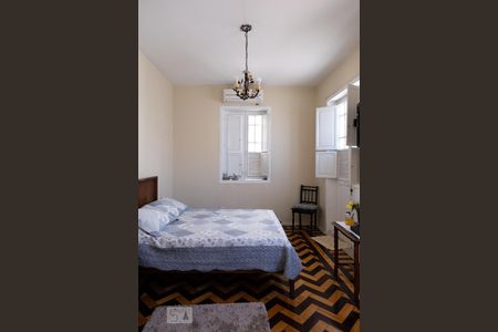 Casa à venda com 240m², 4 quartos e 1 vaga Casa à venda com 240m², 4 quartos e 1 vagaQuarto 3