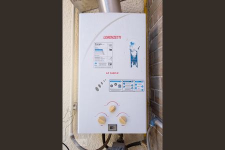 Casa à venda com 240m², 4 quartos e 1 vaga Casa à venda com 240m², 4 quartos e 1 vagaAquecedor