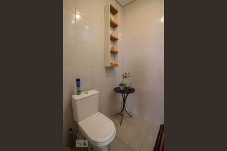 Casa à venda com 620m², 4 quartos e 2 vagasBanheiro 2