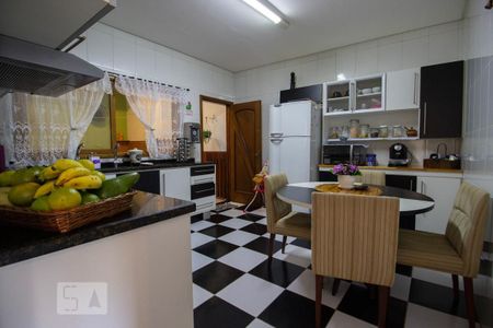 Casa à venda com 620m², 4 quartos e 2 vagasCozinha