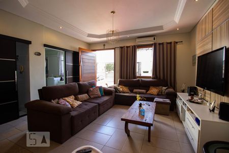 Sala 1 de casa para alugar com 4 quartos, 620m² em Vila Campesina, Osasco