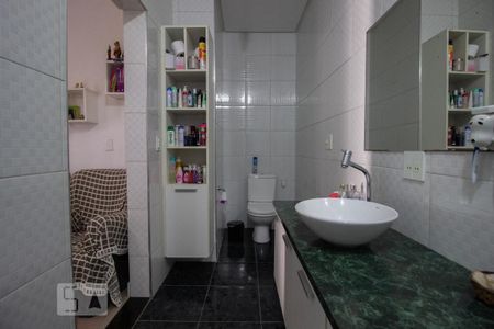 Casa à venda com 620m², 4 quartos e 2 vagasBanheiro