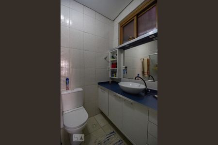 Casa à venda com 620m², 4 quartos e 2 vagasBanheiro