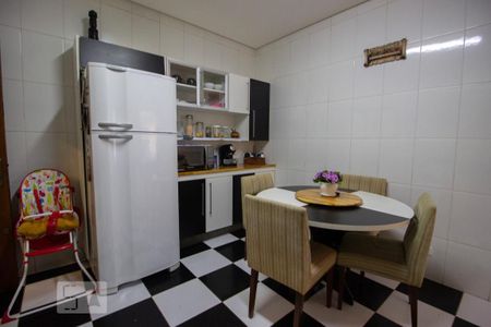 Casa à venda com 620m², 4 quartos e 2 vagasCozinha