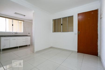 Sala de casa para alugar com 2 quartos, 60m² em Vila Pereira Cerca, São Paulo