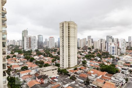 Apartamento para alugar com 120m², 3 quartos e 2 vagas Apartamento para alugar com 120m², 3 quartos e 2 vagasVista do Quarto 2