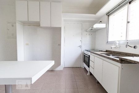 Apartamento para alugar com 120m², 3 quartos e 2 vagas Apartamento para alugar com 120m², 3 quartos e 2 vagasCozinha