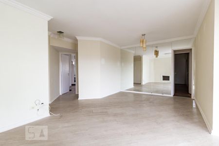 Apartamento para alugar com 120m², 3 quartos e 2 vagas Apartamento para alugar com 120m², 3 quartos e 2 vagasSala