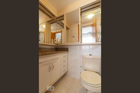 Apartamento à venda com 80m², 2 quartos e 2 vagas Apartamento à venda com 80m², 2 quartos e 2 vagasBanheiro da Suíte