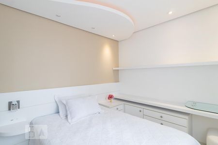 Apartamento à venda com 80m², 2 quartos e 2 vagas Apartamento à venda com 80m², 2 quartos e 2 vagasQuarto 1