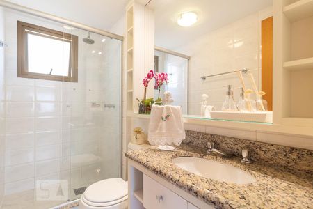Apartamento à venda com 80m², 2 quartos e 2 vagas Apartamento à venda com 80m², 2 quartos e 2 vagasBanheiro Social